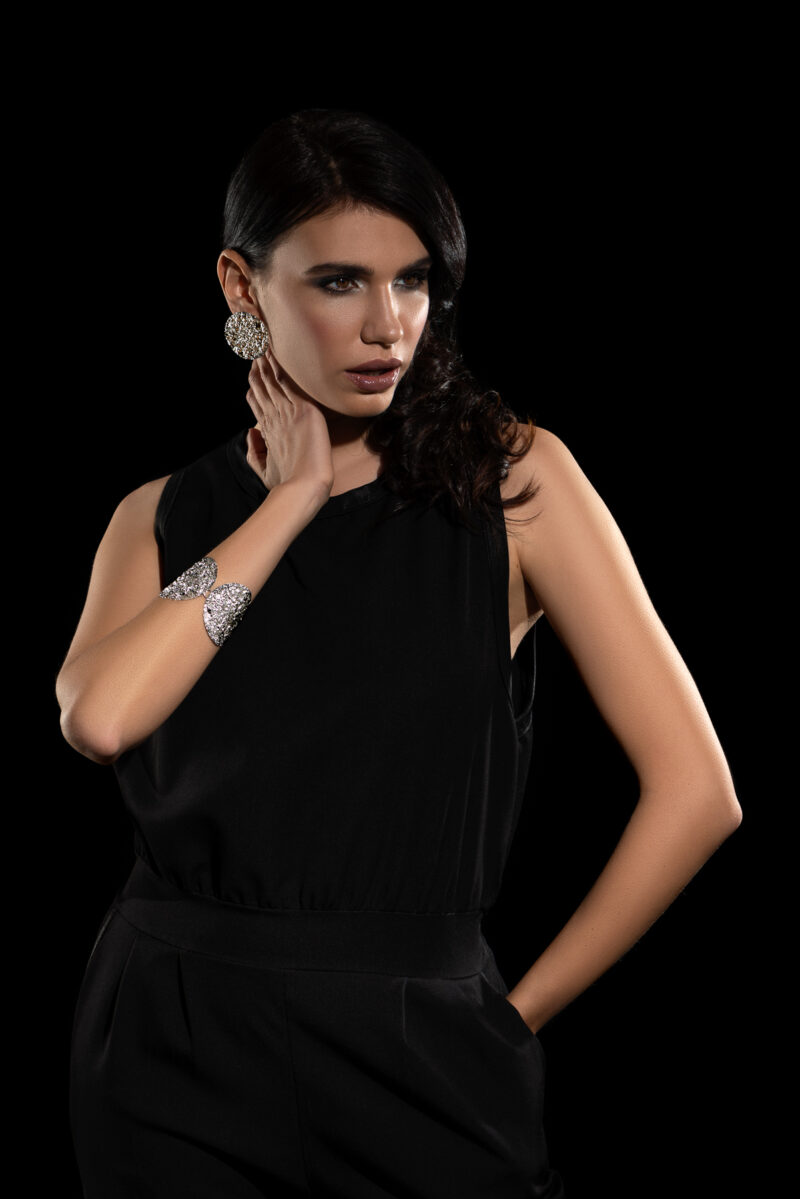 studio-fotografico-gioielli-modella
