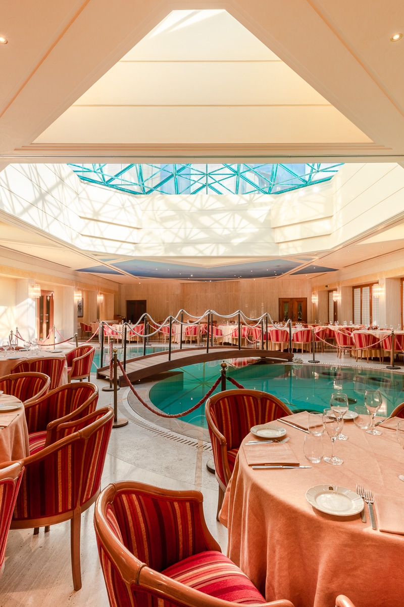 Sala da pranzo per foto pubblicitarie dell'hotel duca d'este a Tivoli