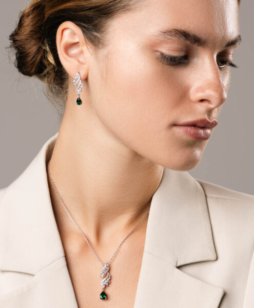 gioielli-argento-indossati-modella